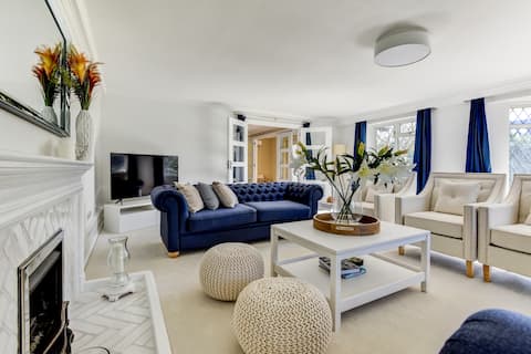 Stunning Large House Near Beach