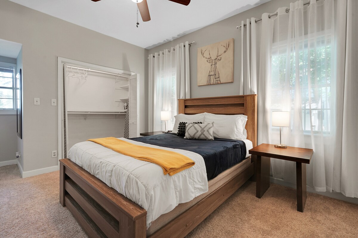 The Master Bedroom includes a Queen Size Bed, a huge closet, Dresser, large mirror, and a TV with streaming options. 