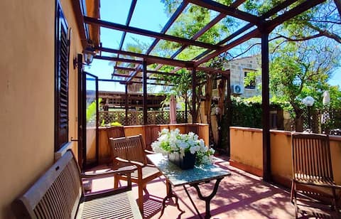 Successful Airbnb property: Turtles & Shells Cottage in Campofelice Di Roccella