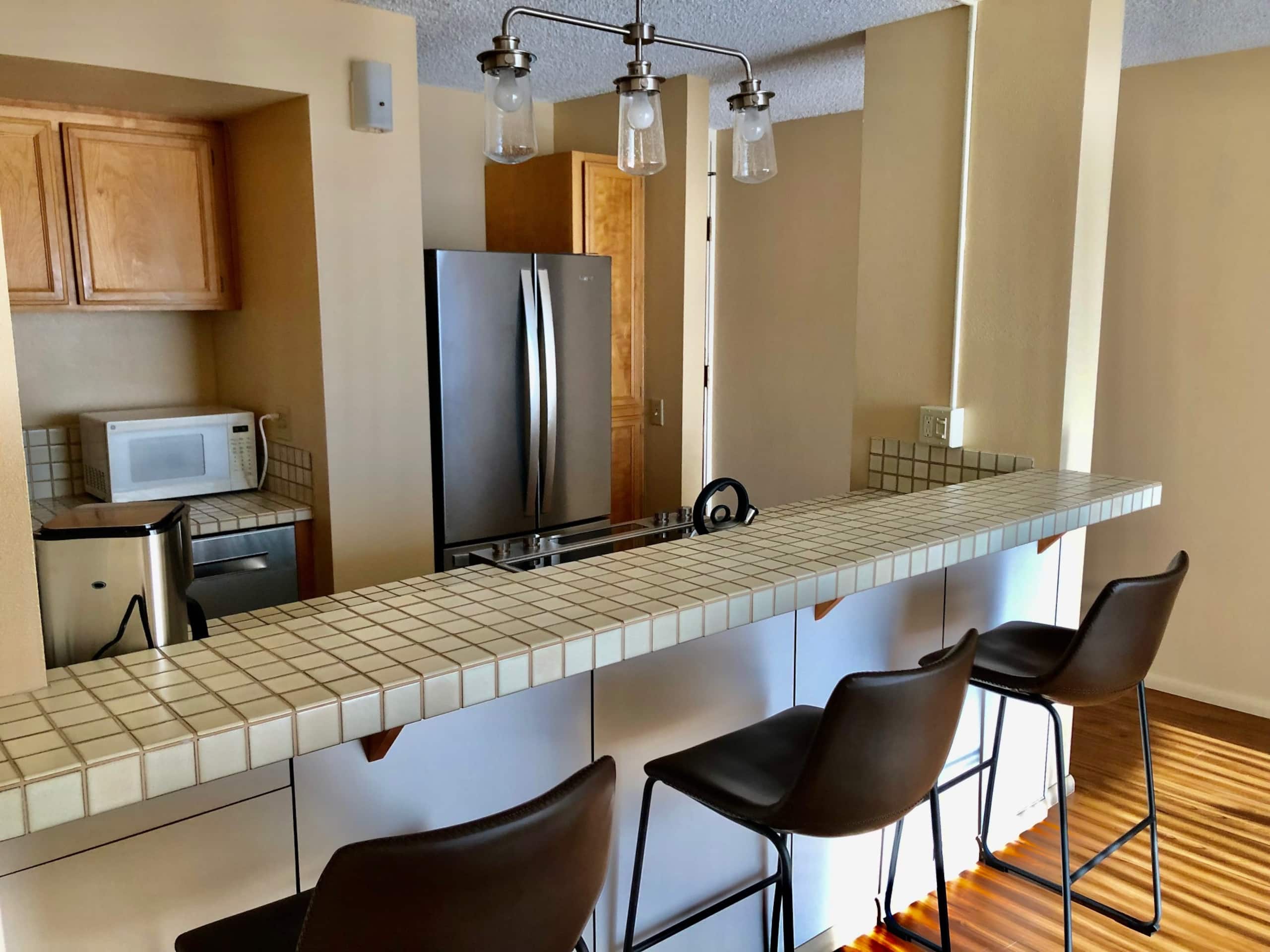 Condo in Hilo · ★4.85 · 2 bedrooms · 2 beds · 2 shared baths - Image 3