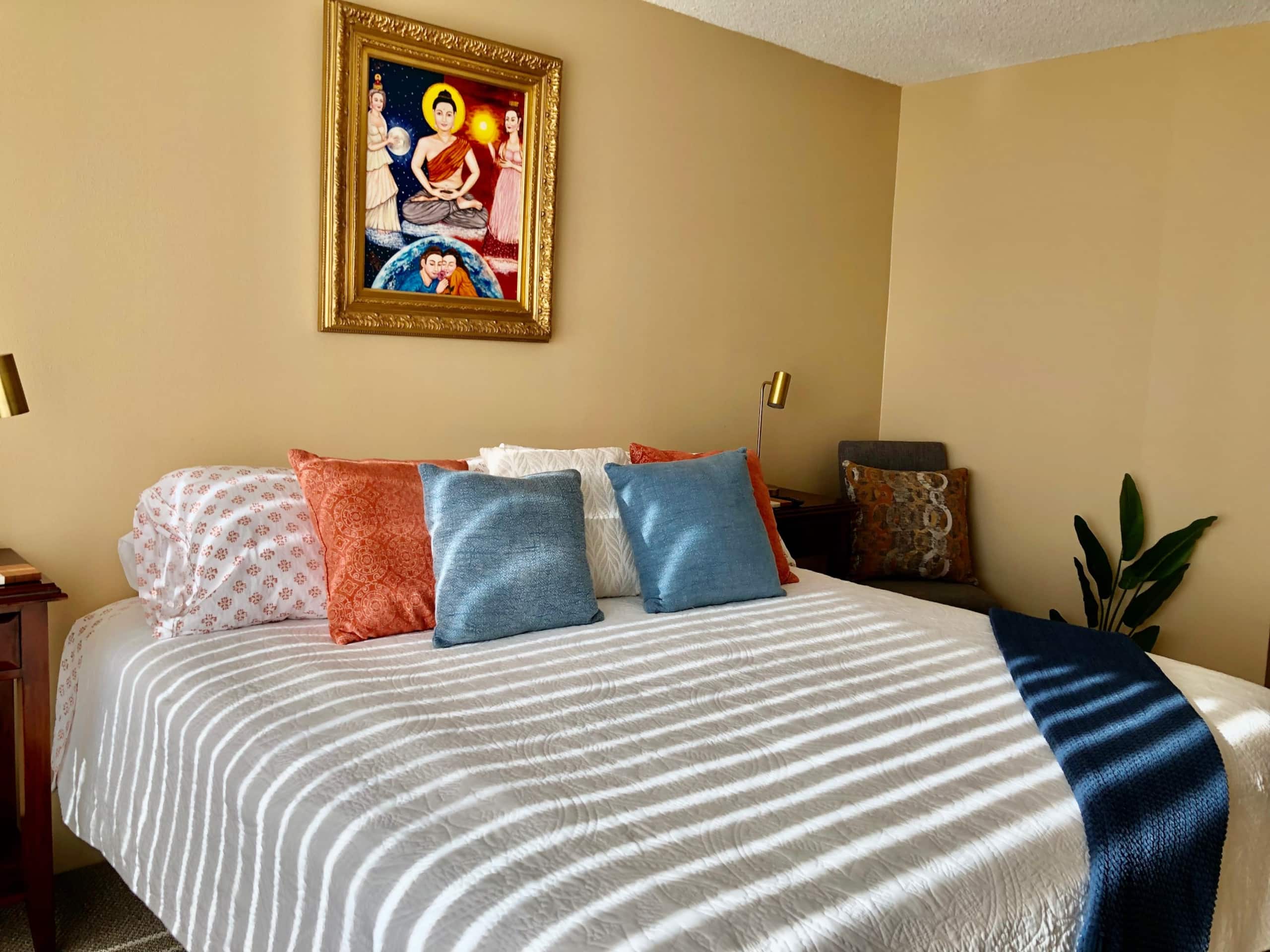 Condo in Hilo · ★4.85 · 2 bedrooms · 2 beds · 2 shared baths - Image 7