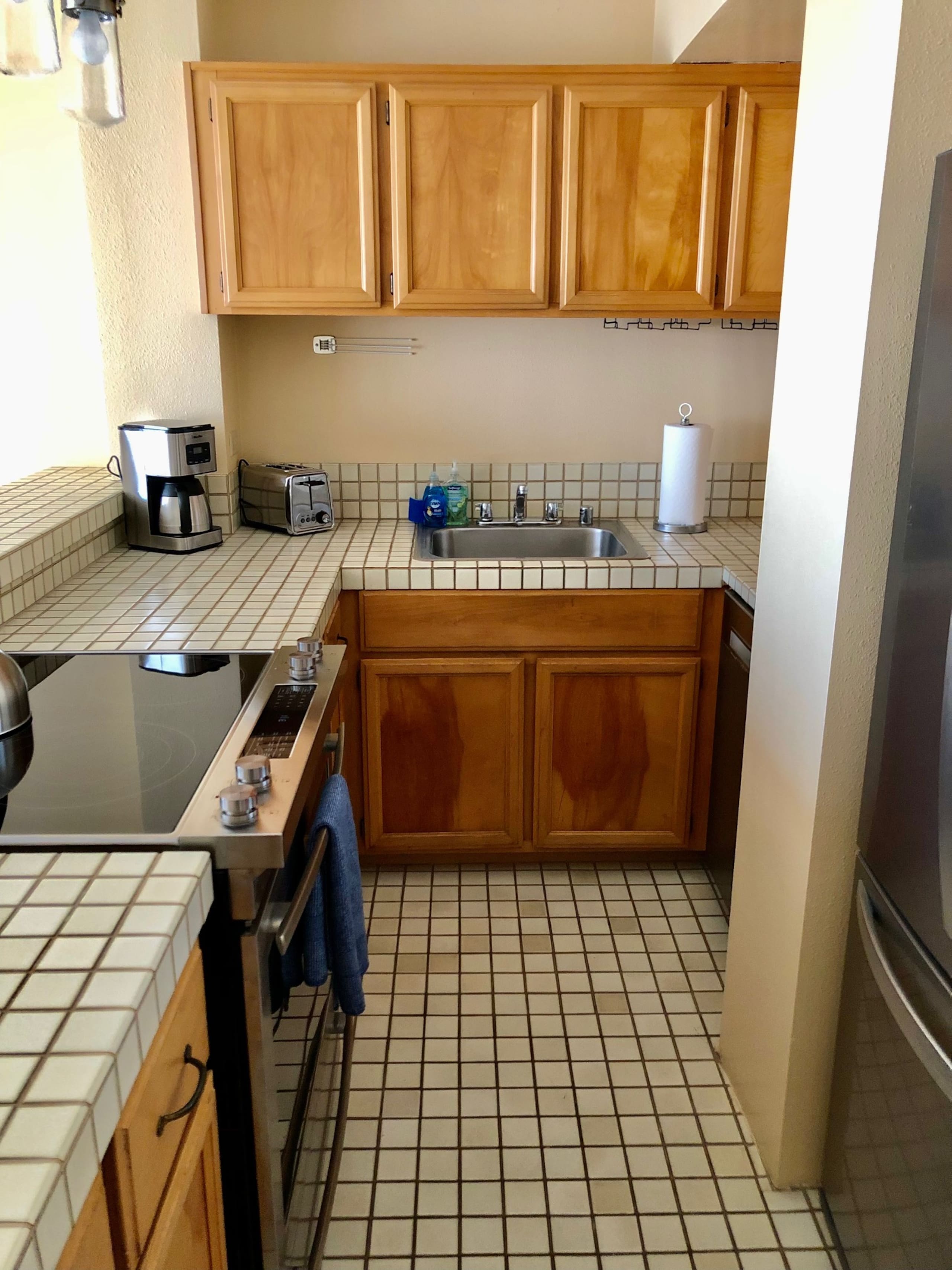 Condo in Hilo · ★4.85 · 2 bedrooms · 2 beds · 2 shared baths - Image 4