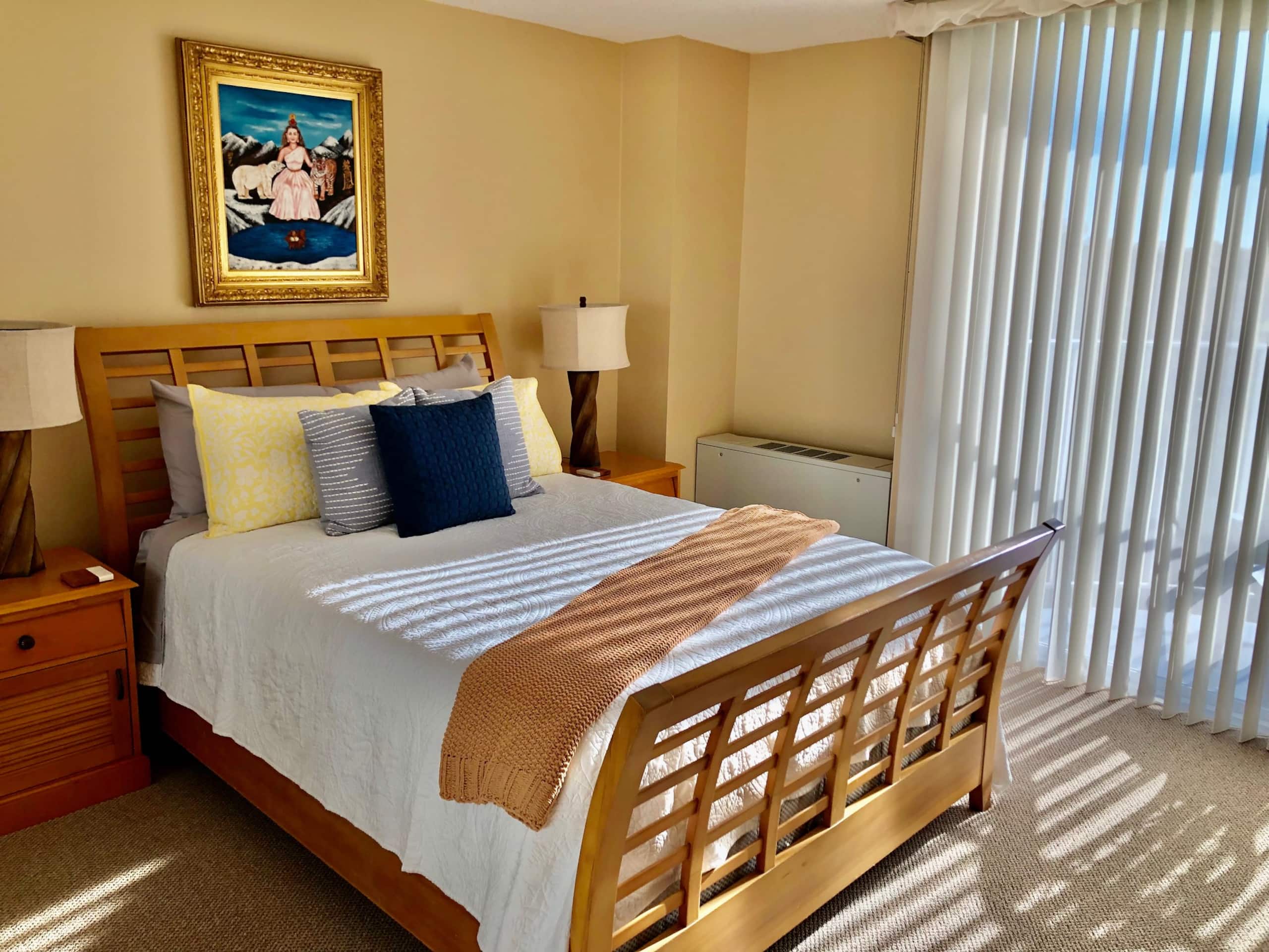 Condo in Hilo · ★4.85 · 2 bedrooms · 2 beds · 2 shared baths - Image 8