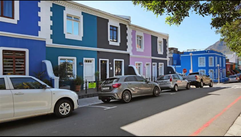 Contemporary De Waterkant Townhouse