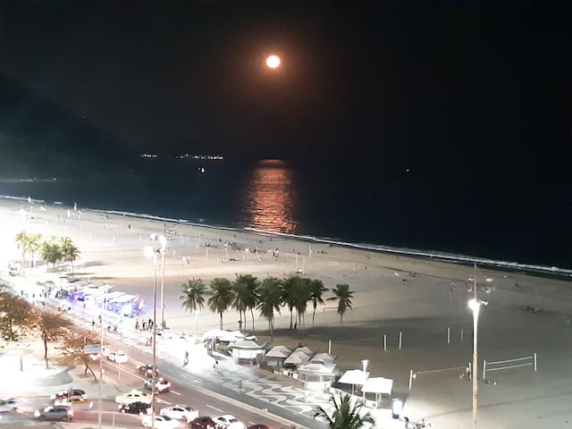 Apartamento com excepcional vista de Copacabana