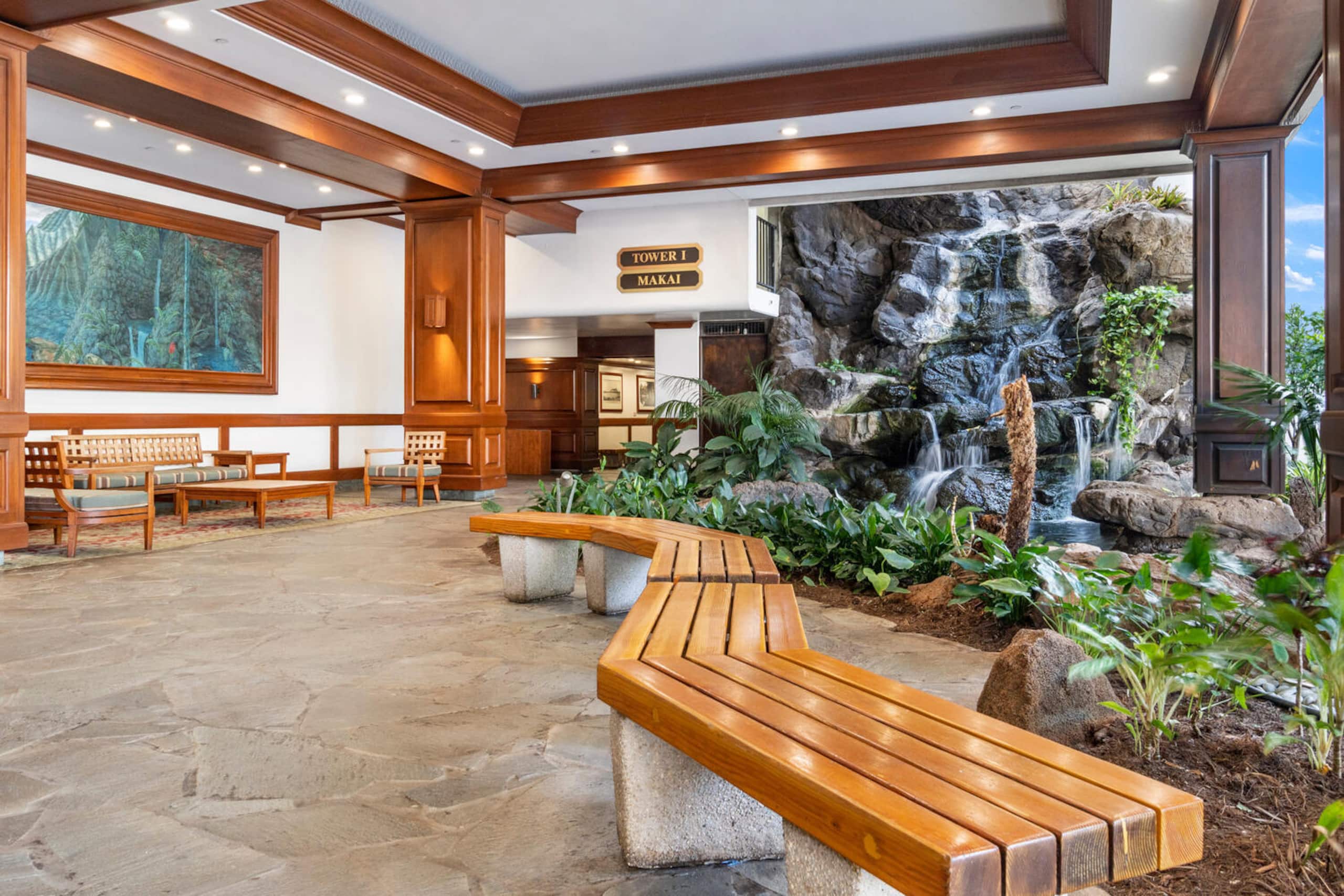 Condo in Honolulu · ★4.95 · 1 bedroom · 4 beds · 1 private bath - Image 36