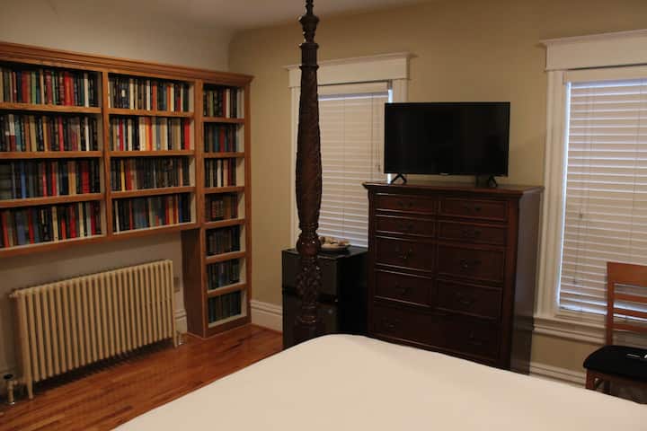 Библиотека