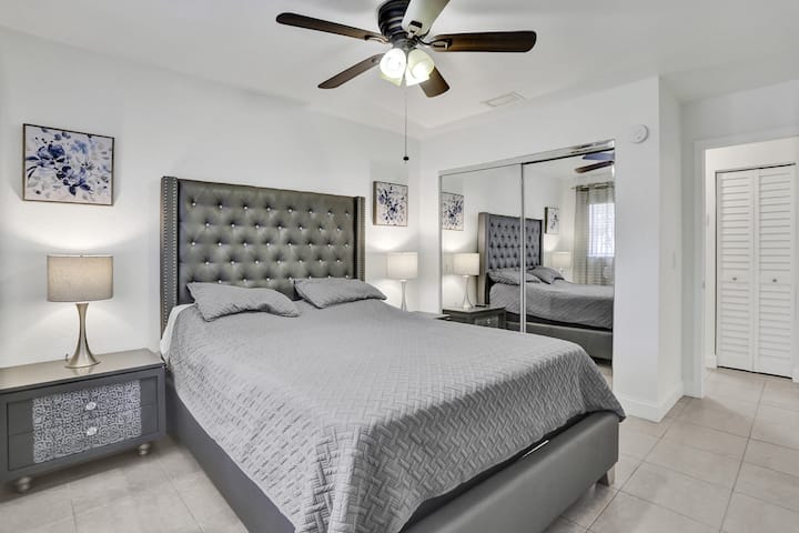 Bedroom-1, Queen size bed and large closet