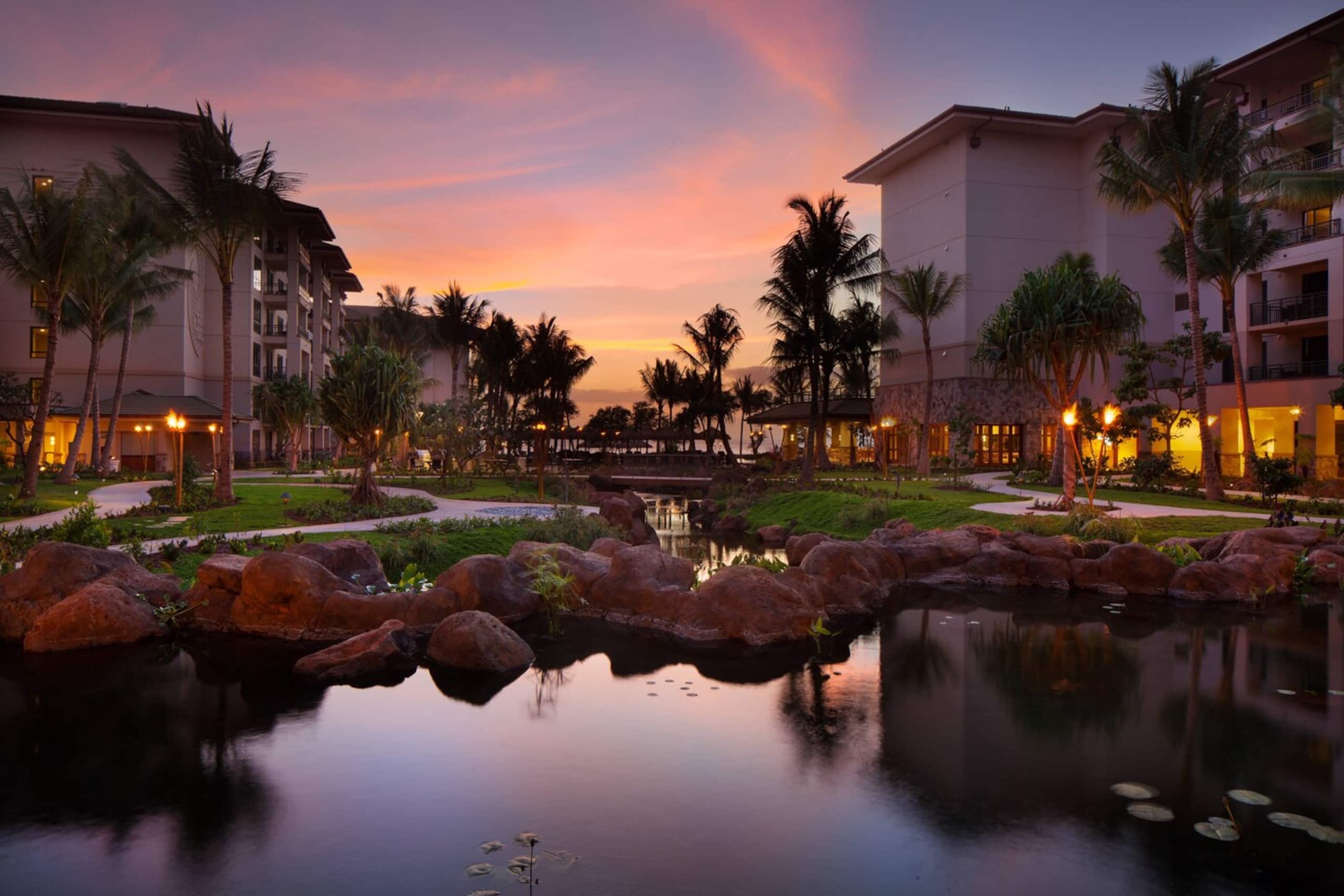 Resort in Lahaina · ★5.0 · 2 bedrooms · 3 beds · 2 private baths - Image 25