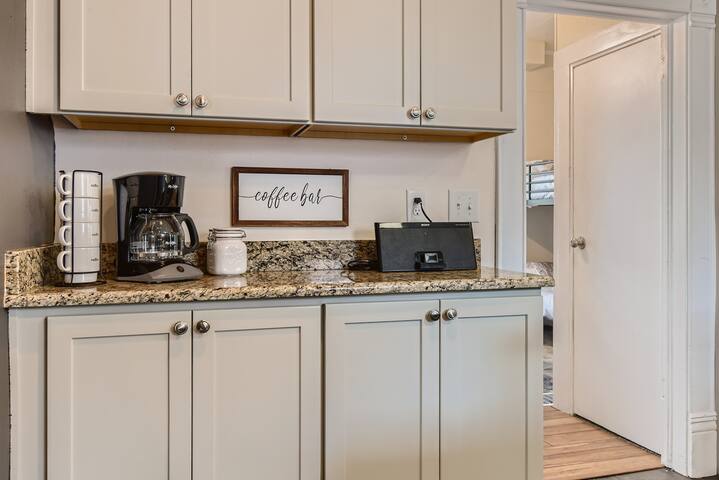 Spacious Home In LOHI, Large backyard, Game Room gallery image 5