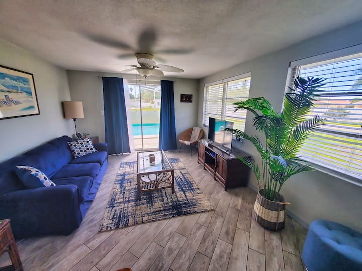 Მისაღები ოთახი გასაშლელი დივნით