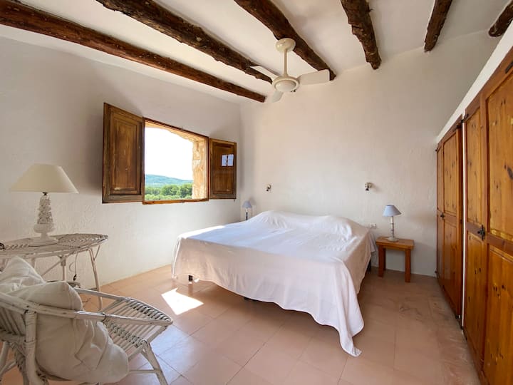 卧室2.海景。2张床90厘米。