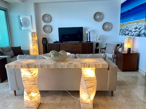 Successful Airbnb property: Newly furnished oceanfront condo in Bucerias in Bahía De Banderas