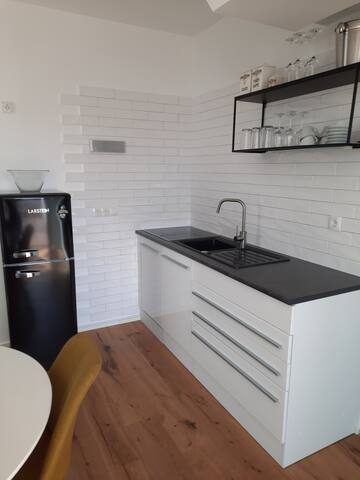 The SKY SUITE MEGA – Vienna Penthouse Suite gallery image 5