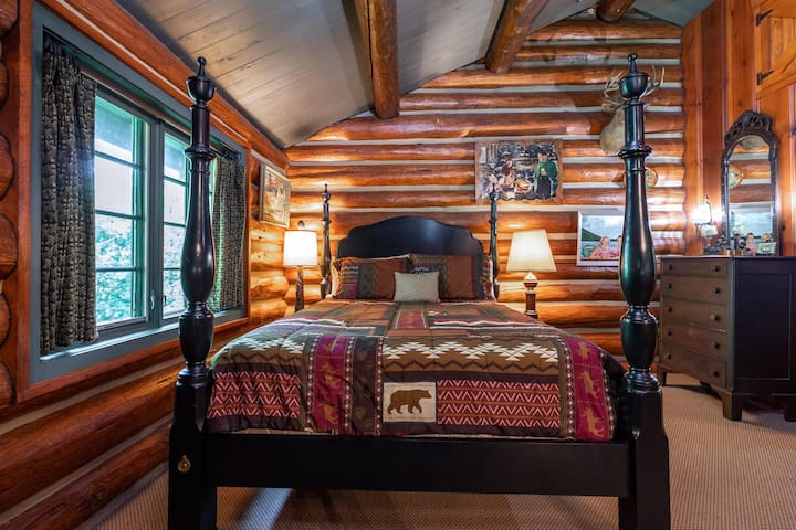 เกสต์เฮาส์ห้องนอน 8 (ควีนไซส์)