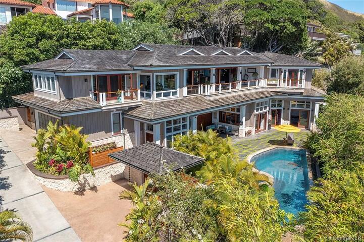 Lanikai Villa Resort: Pool, Views & Walk to Beach! gallery image 2