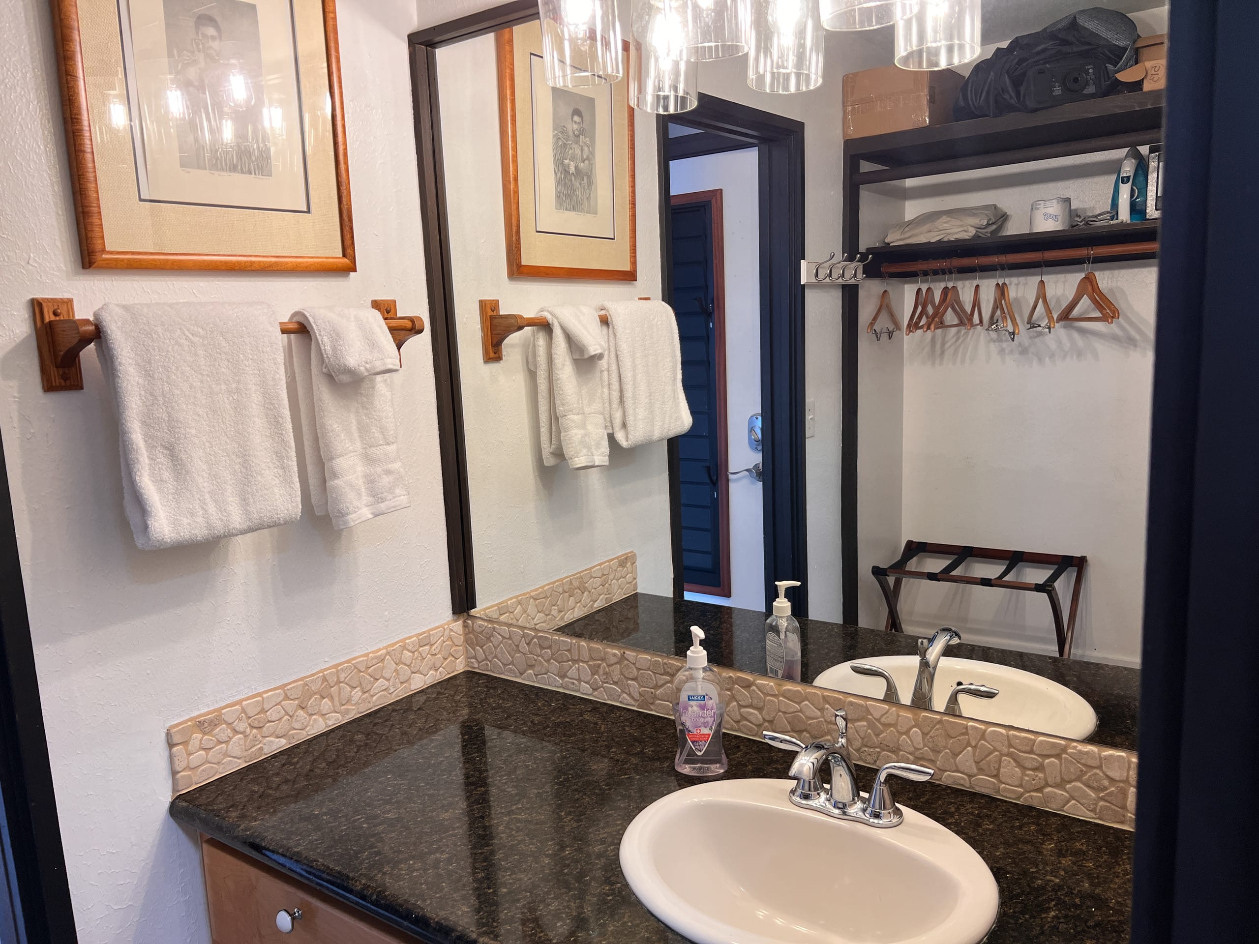 Condo in Hana · ★4.72 · 1 bedroom · 1 bed · 1 bath - Photo 10