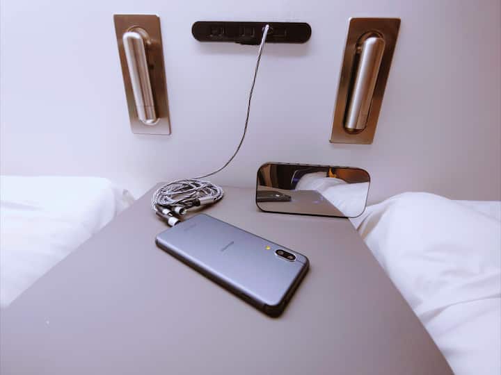 Nabíjací kábel
Máme tri káble, ktoré kombinujú typ-b, typ-c a Lightning.

Nabíjacia káblová televízia
Ponúkame káblovú televíziu, ktorá integruje Ty-b, Typ-c a Lightning.