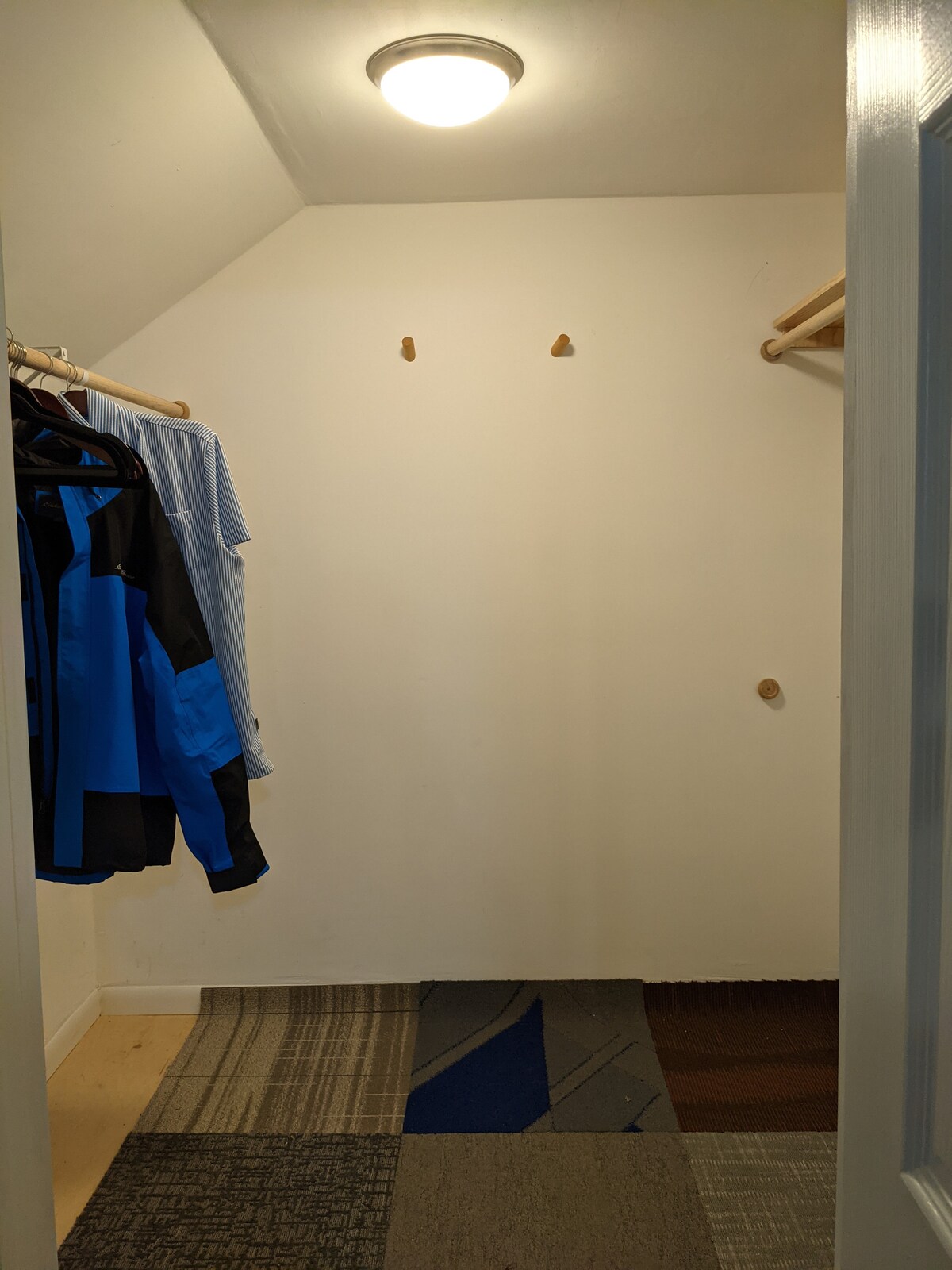 Festival & F1 Ready • Modern Loft • Free Parking