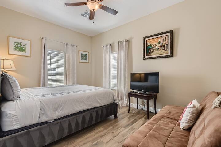 Luxury Villa & 2 Casita *Pool * View Close strip gallery image 4