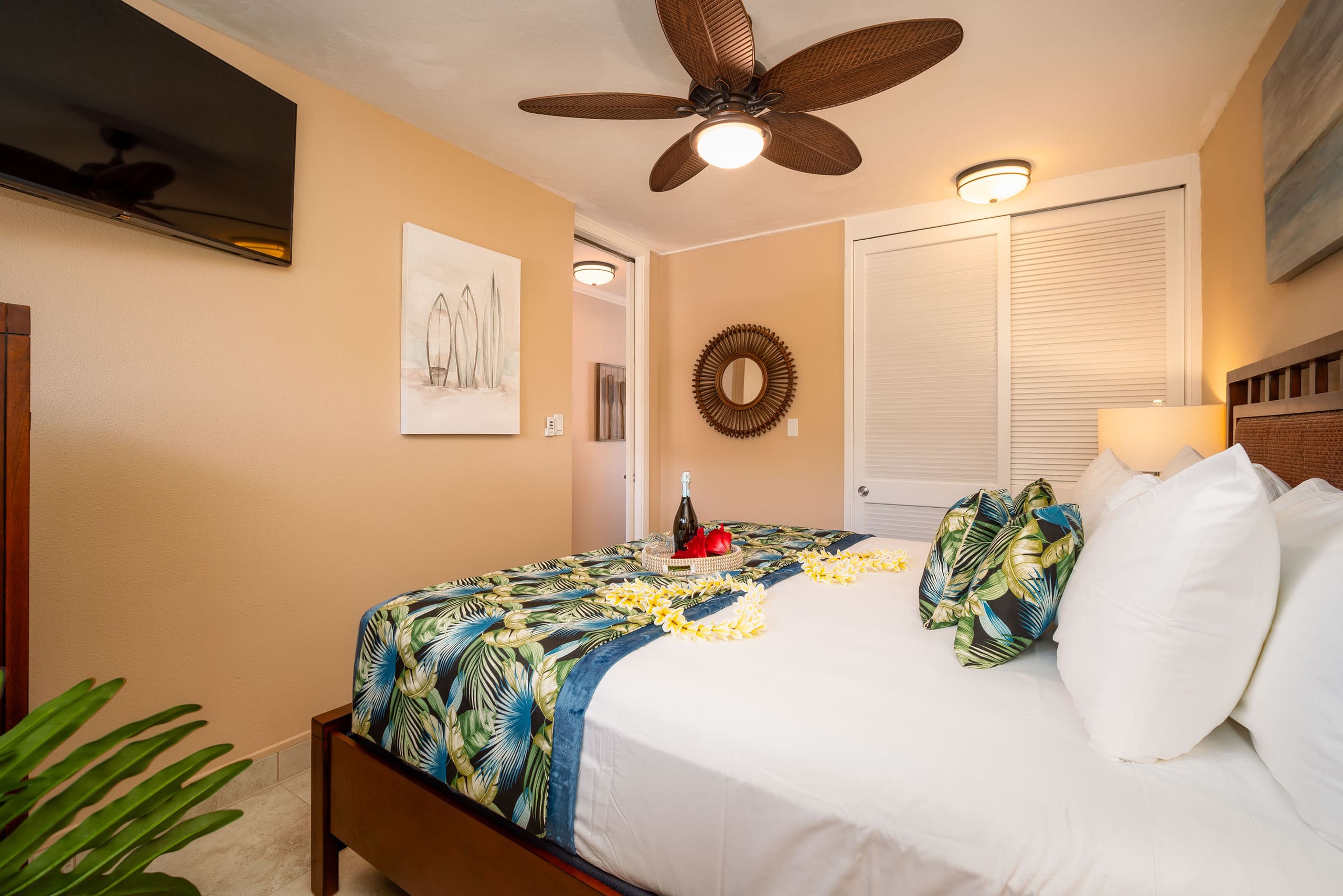 Condo in Lahaina · ★4.98 · 1 bedroom · 1 bed · 1 bath - Image 10