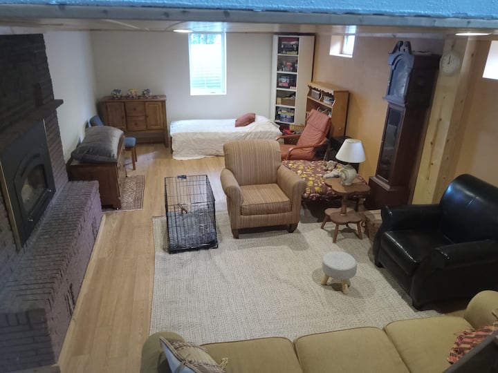 Duluth 1+ Bedroom 3 Bed Basement Apt. - Duluth, MN