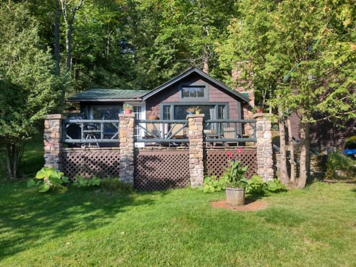 7 Best PetFriendly Cabins In Saranac Lake, New York Updated 2024 Trip101