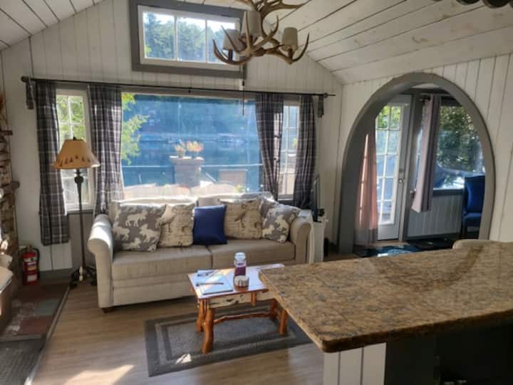 7 Best PetFriendly Cabins In Saranac Lake, New York Updated 2024