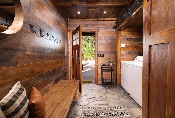 Step inside Woodhaven cabin from the 5-car parkway into the newly remodeled entryway / mudroom.