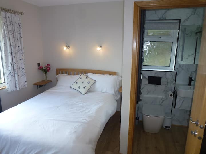 Chumba cha kulala cha kiwango cha juu na chumba cha kulala