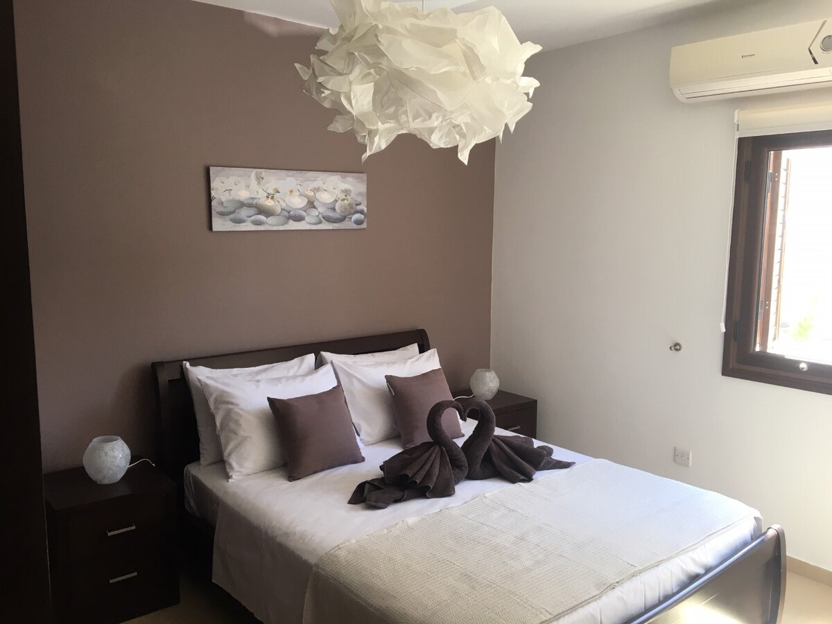 Лебедовите ќе ви посакаат добредојде!