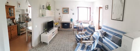 Cozy villa by the sea