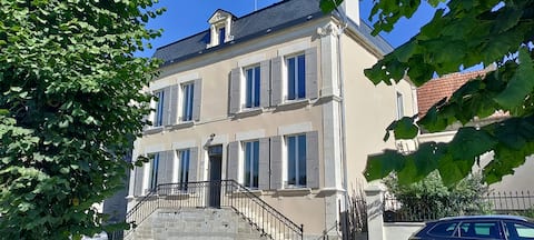 La Maison 1882