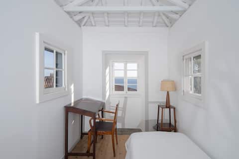 At Casa de Santa Cruz