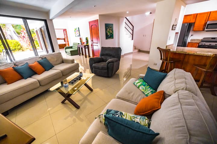 Comfy And Convenient Home Minutes From Beach National Park - Costa Rica