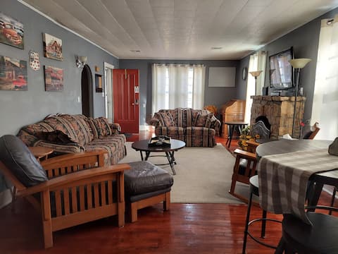 Newly Renovated Bungalow with Cozy Gas Fireplace