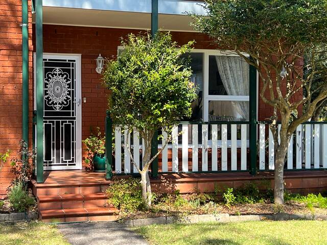 Luxury 4 bedroom house near beach and restaurants gallery image 4