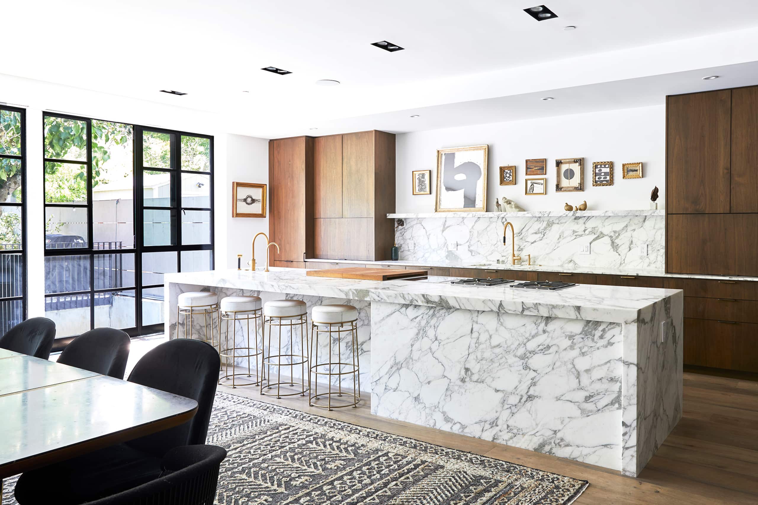 Home in San Francisco · ★5.0 · 4 bedrooms · 5 beds · 4 baths - Image 4