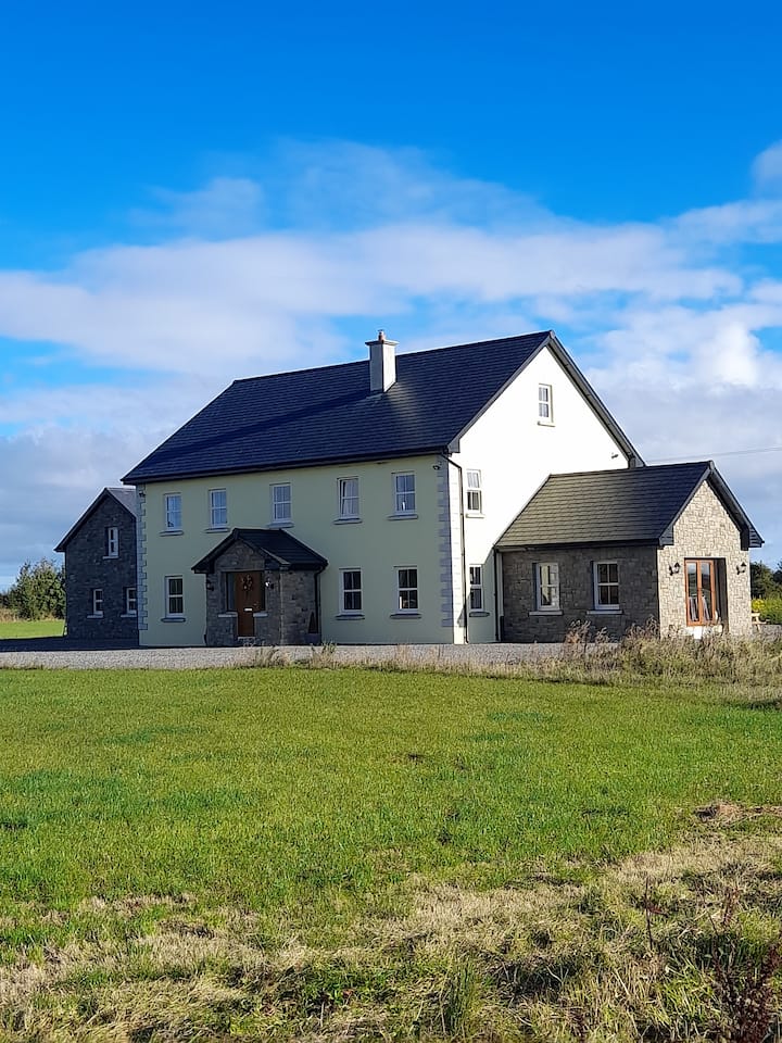 Templemore Holiday Rentals & Homes County Tipperary, Ireland Airbnb