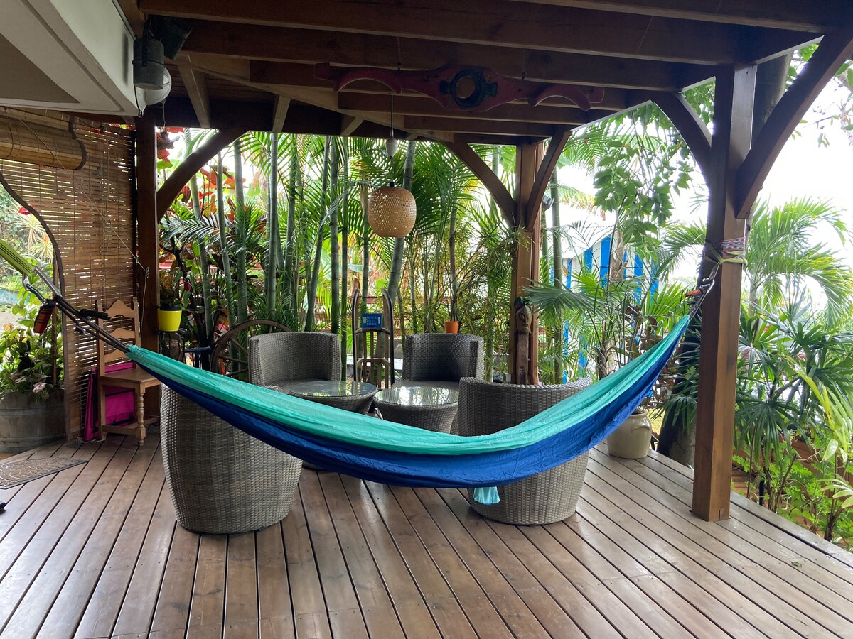 Top performing Airbnb: Lovely suite overlooking the veranda and hot tub. in Saint Pierre