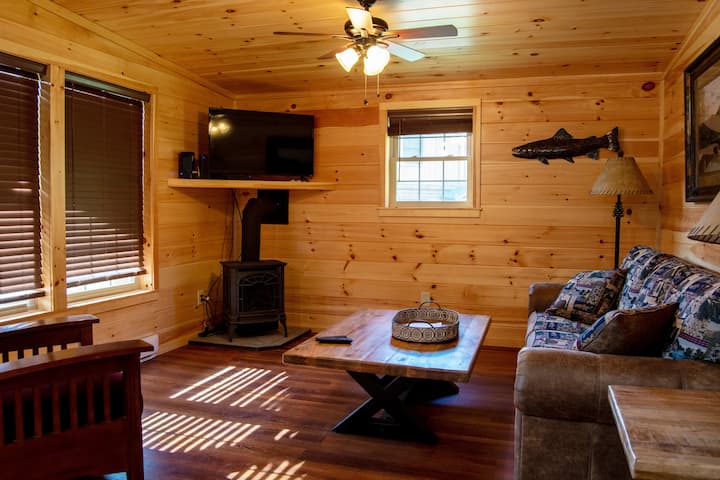 Ampersand Bay Resort's, Balsam Cabin - Saranac Lake, NY