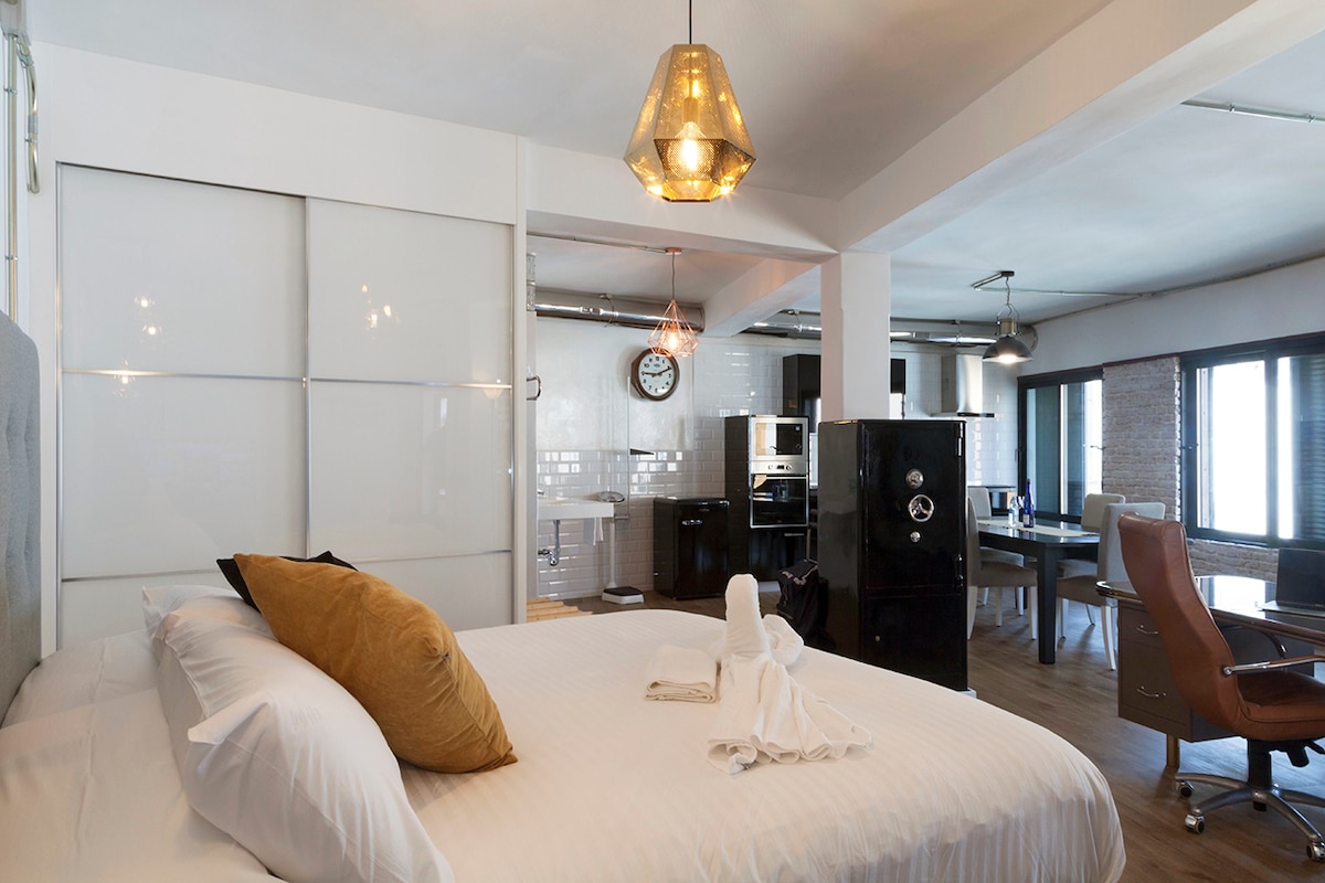 เตียงขนาด 1.80 x 2.00 เมตร