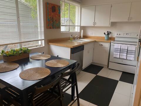 Private MidCentury Duplex on Quiet Street
