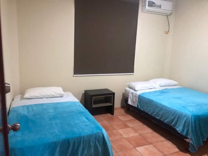 غرفة النوم 1