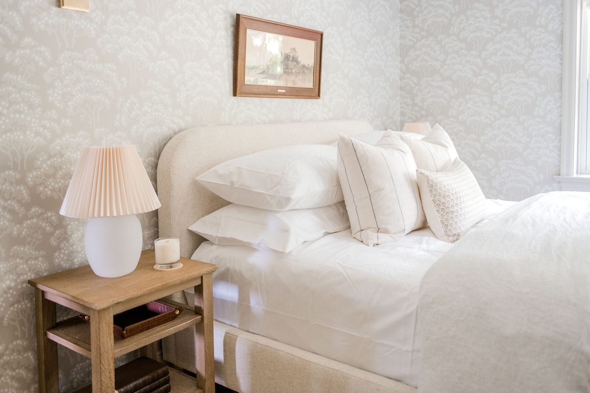 Dhomë gjumi dopio "queen".