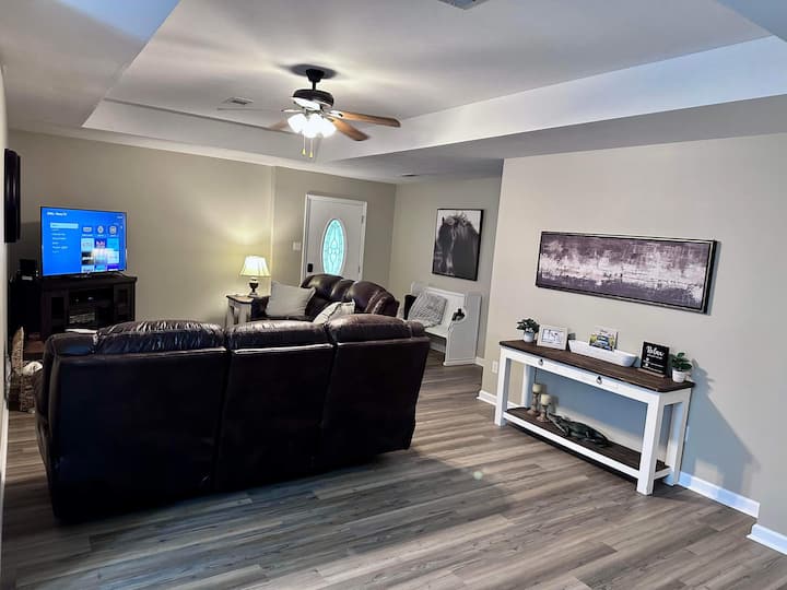 Southern Charm 3B/2B Brick home Houses for Rent in Leesville