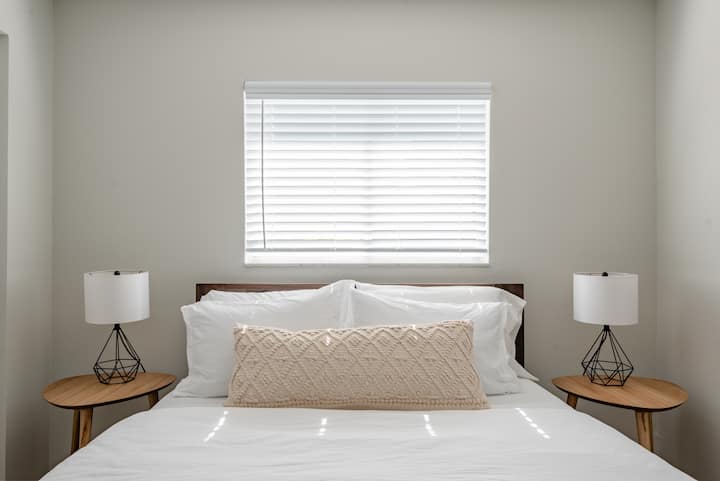 Спалня три с двойно легло