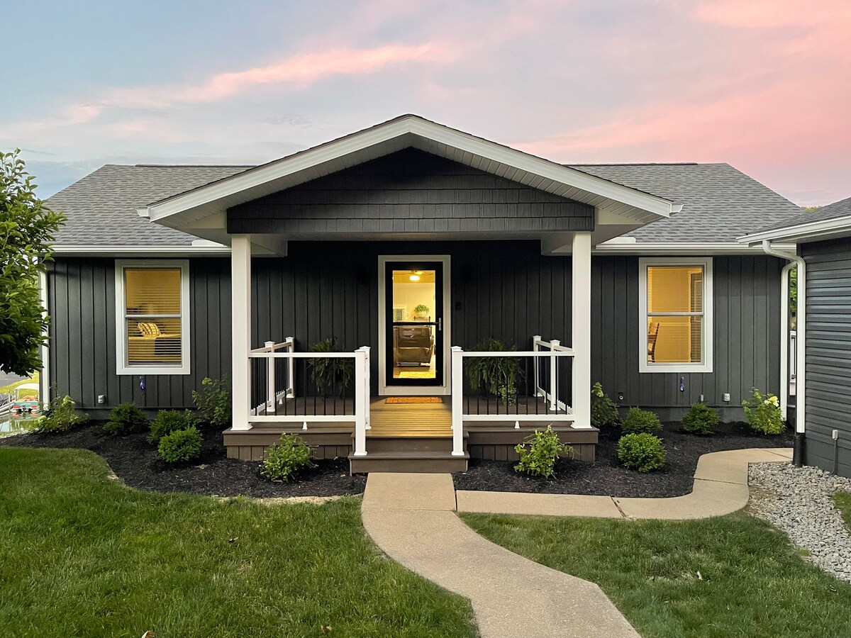 Little Slice of Heaven at Apple Valley Lake Houses for Rent in Howard