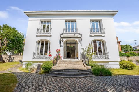 Beautiful private hotel from 1925