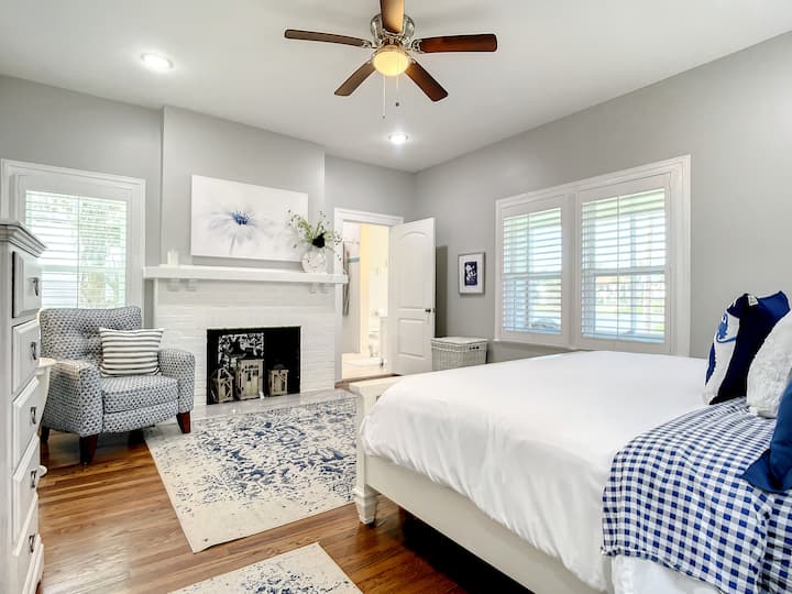 Главен апартамент с голямо двойно легло